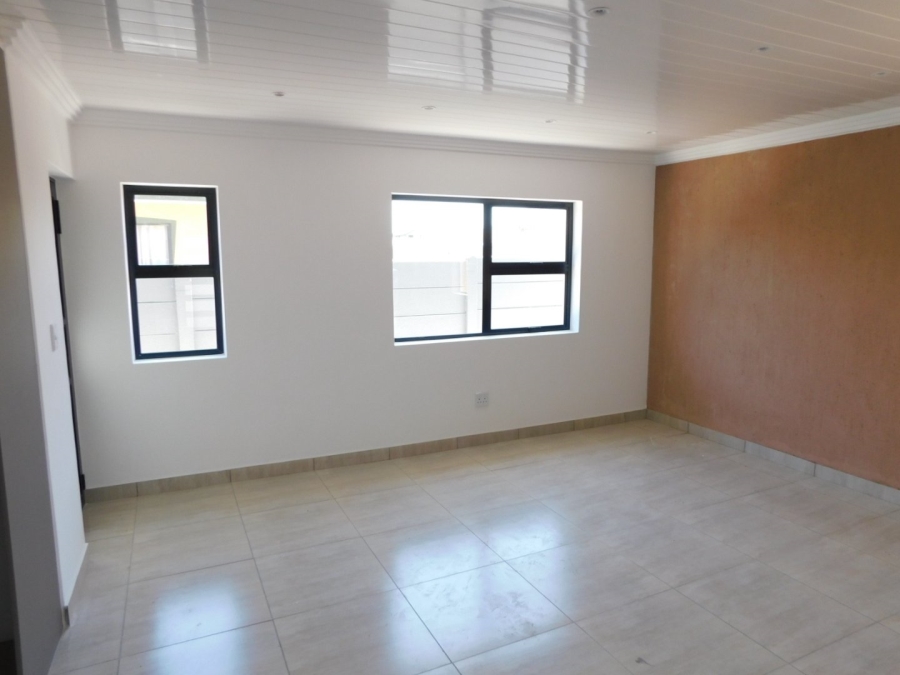 3 Bedroom Property for Sale in Dobson Western Cape